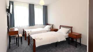 Отель Hotel-s Kelman Nowa Sól Нова-Суль Двухместный номер с 2 отдельными кроватями-2