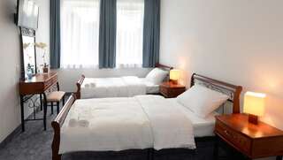 Отель Hotel-s Kelman Nowa Sól Нова-Суль Двухместный номер с 2 отдельными кроватями-3
